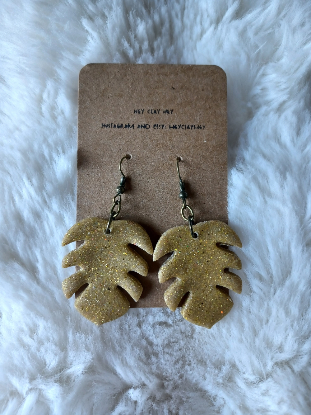 💗 3/$15 💗 Glitter Gold Monstera Leaf Earrings